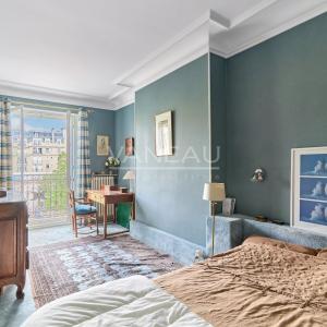 Paris XVe - Volontaires - Appartement en étage élevé