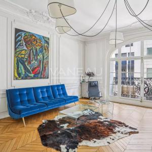 Paris VIII - Appartement familial, de réception ou à usage profe