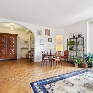 Neuilly - Appartement familial avec balcon sur jardin
