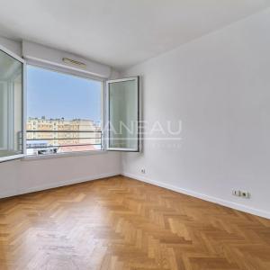 Boulogne centre étage élevé 4 pièces avec terrasse