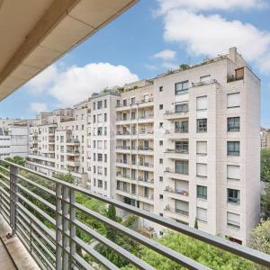 Appartement familial 4 chambres avec balcon et terrasse