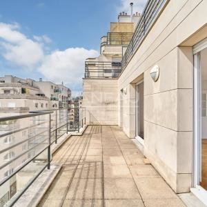 Boulogne centre étage élevé 4 pièces avec terrasse
