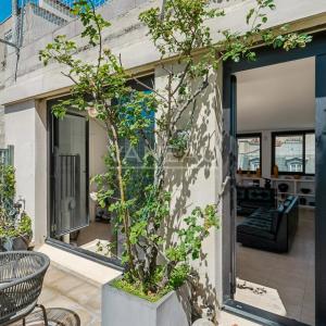 PARIS XVIe – Jasmin – 7ème étage avec Terrasse  de plain-pied.