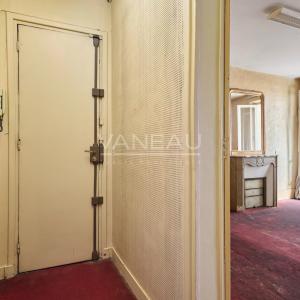 Paris IXe – rue frochot – deux pièces à rénover au cœur d’un qua