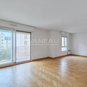 Appartement familial 4 chambres avec balcon et terrasse
