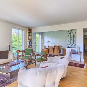 PARIS XVIe - Henri Martin - Appartement familial d'angle Etage E
