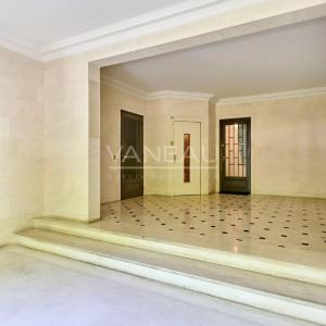 PARIS XVIe - Henri Martin - Appartement familial d'angle Etage E