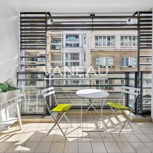 LOCATION MEUBLÉE 2 pièces - PARIS 15ème