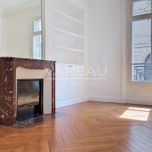 PARIS XVII - Rue de Tocqueville - Duplex