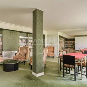 Neuilly – Quartier Mairie – Appartement au calme sur jardin avec