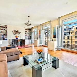 Paris XVIe - Longchamp - Bel appartement familial