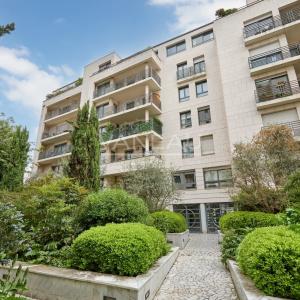 Appartement familial 4 chambres avec balcon et terrasse