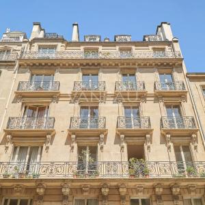 PARIS VIIe - Saint Dominique / Bosquet : charmante studette