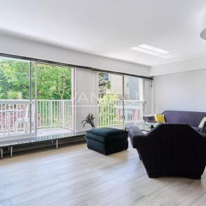PARIS XVIè – RANELAGH - BALCON-TERRASSE SUR INTÉRIEUR