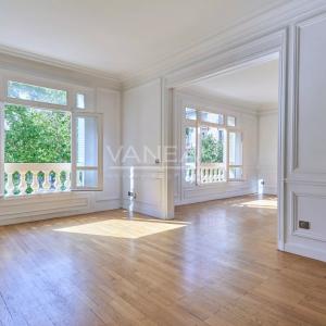 Paris VIIe - Appartement familial au pied du Champ-De-Mars