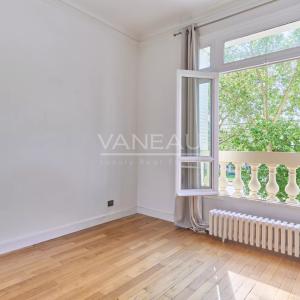 Paris VIIe - Appartement familial au pied du Champ-De-Mars