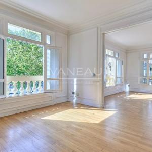 Paris VIIe - Appartement familial au pied du Champ-De-Mars