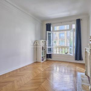 Paris VIIe - Appartement familial au pied du Champ-De-Mars