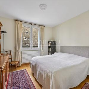 Paris XVe - Appartement trois pièces avec balcon