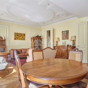Paris VIIIe - Saint Augustin - Superbe appartement haussmannien