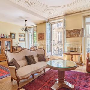Paris VIIIe - Saint Augustin - Superbe appartement haussmannien