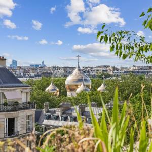 Paris VIIe - Gros caillou - Dernier étage avec terrasse avec vue