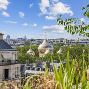 Paris VIIe - Gros caillou - Dernier étage avec terrasse avec vue sur monuments