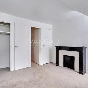 Paris VII - Verneuil - Studio - étage élevé avec ascenseur