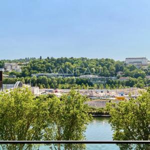 EXCLUSIVITE - 3 pièces en étage élevé avec terrasse