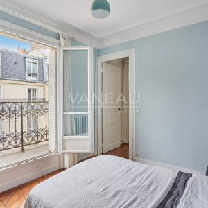 Paris XVIIe -Ternes - Appartement 3 pièces balcon filant