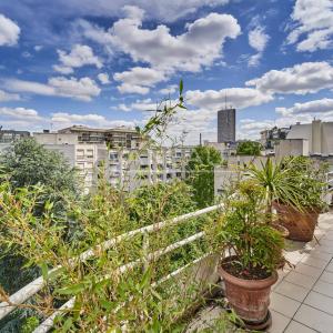 Neuilly-sur-Seine - Les Sablons-Penthouse-Terrasses-Vues tour Eiffel et Sacré-Cœur.