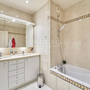 Neuilly-sur-Seine - Les Sablons-Penthouse-Terrasses-Vues tour Eiffel et Sacré-Cœur.