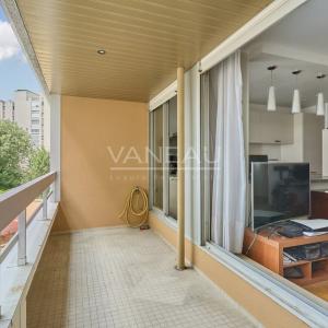 Paris XVe - Cambronne - Appartement trois pièces avec balcon
