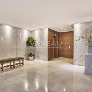 Paris VIIIe- Montaigne - Appartement rénové luxe