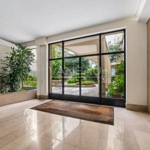 Paris XVIe - Foch/Raymond Poincaré - Appartement familial en éta