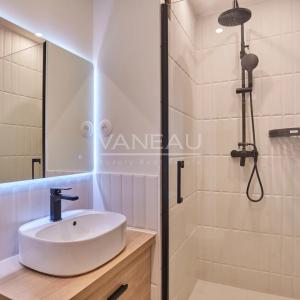 Paris XVIe- Villa Scheffer - Studio avec balcon
