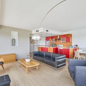 LOCATION MEUBLÉE - 2 PIÈCES - BEAUGRENELLE