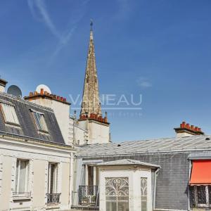 Paris VIIIᵉ - Alma–Marceau - Élégance parisienne avec vue tour  