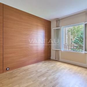 Courbevoie - République - Appartement au calme