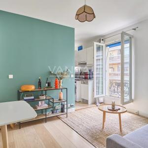 Paris XVIIIe - Villa Saint-Michel - Deux pièces en étage élevé vendu occupé