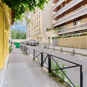 Paris XVIIIe - Villa Saint-Michel - Deux pièces en étage élevé vendu occupé