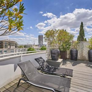 Neuilly-sur-Seine - Les Sablons-Penthouse-Terrasses-Vues tour Eiffel et Sacré-Cœur.