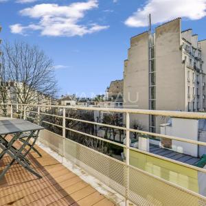 Paris XVIe - Ranelagh - Duplex en dernier étage - Terrasses et verdure.