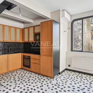 Paris IXe - Saint Georges / Rue des Martyrs - Maison de ville rénovée avec rooftop 42 m2 DPE C