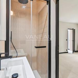 Paris IXe - Saint Georges / Rue des Martyrs - Maison de ville rénovée avec rooftop 42 m2 DPE C