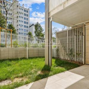 Issy-les-Moulineaux - Deux pièces rénové DPE D avec terrasse et jardin