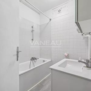 VANEAU/BABYLONE VII