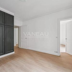 VANEAU/BABYLONE VII