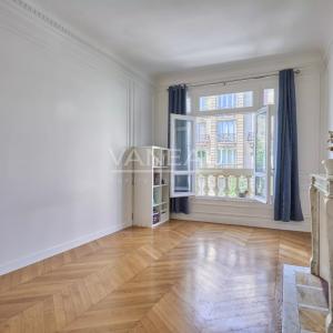 Paris VIIe - Appartement familial au pied du Champ-De-Mars