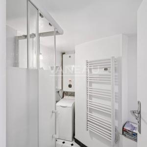 Paris XVe Breteuil -  Studio de charme dans une ravissante copropriété
